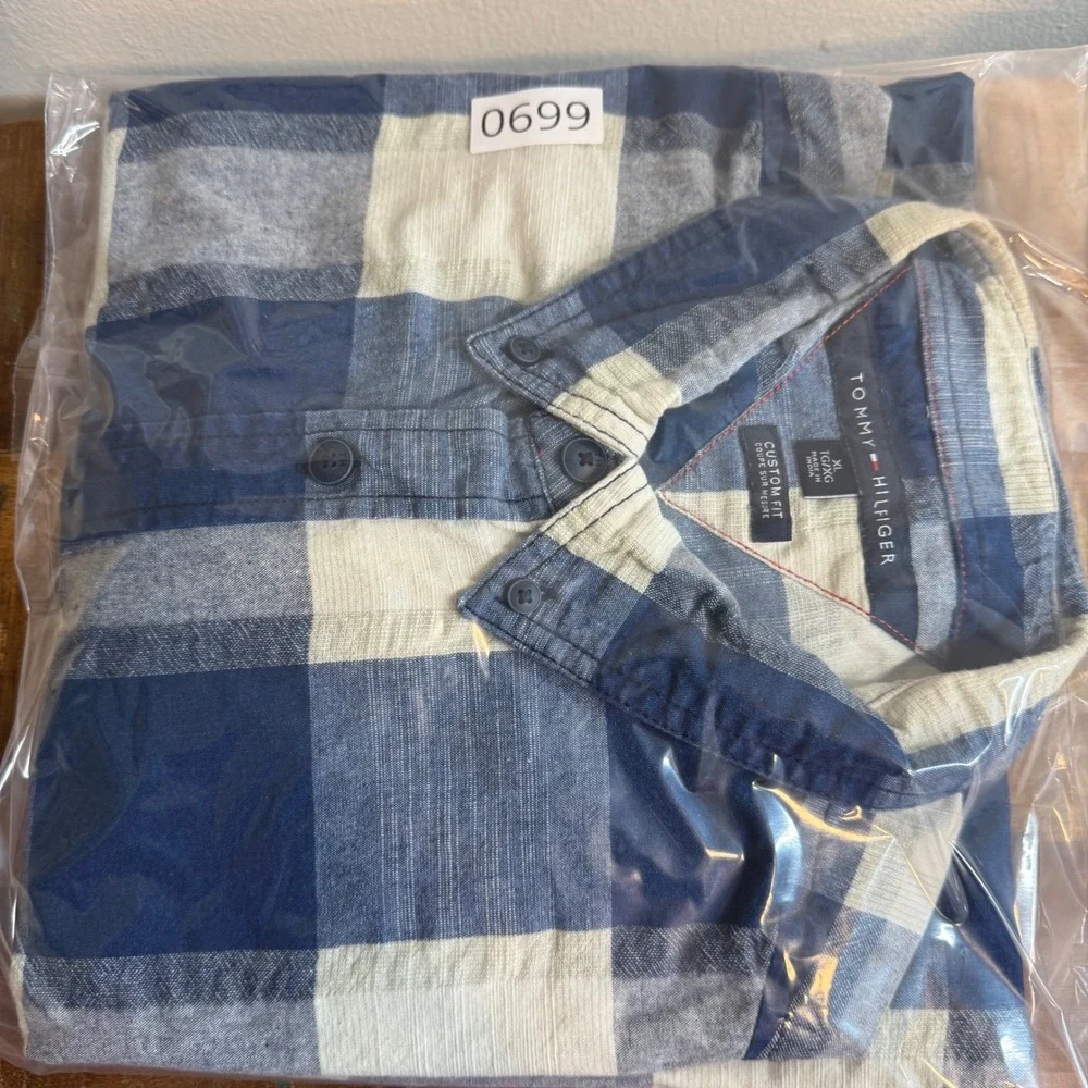 Tommy‎ Hilfiger Custom Fit Shirt Mens XL Buffalo Plaid Blue White Button Down